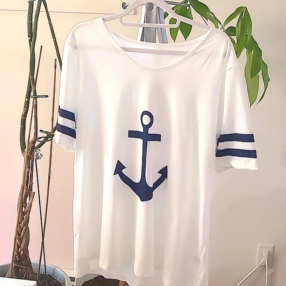 T shirt new XXL